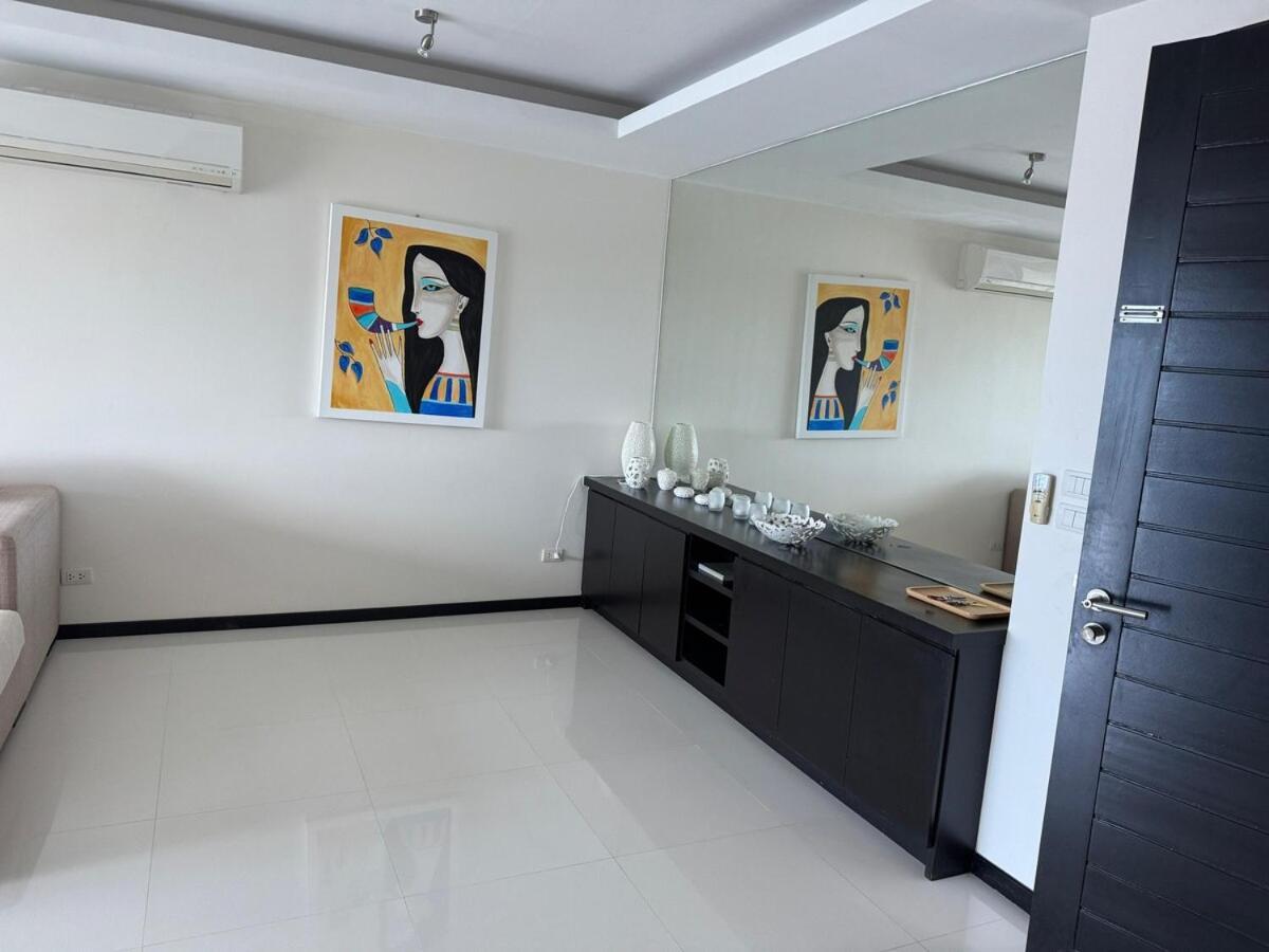 Modern 2-Bedroom Condo In Kamala Near The Beach Praia de Kamala Exterior foto