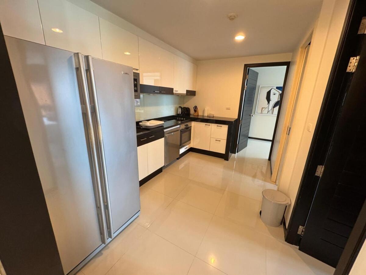 Modern 2-Bedroom Condo In Kamala Near The Beach Praia de Kamala Exterior foto