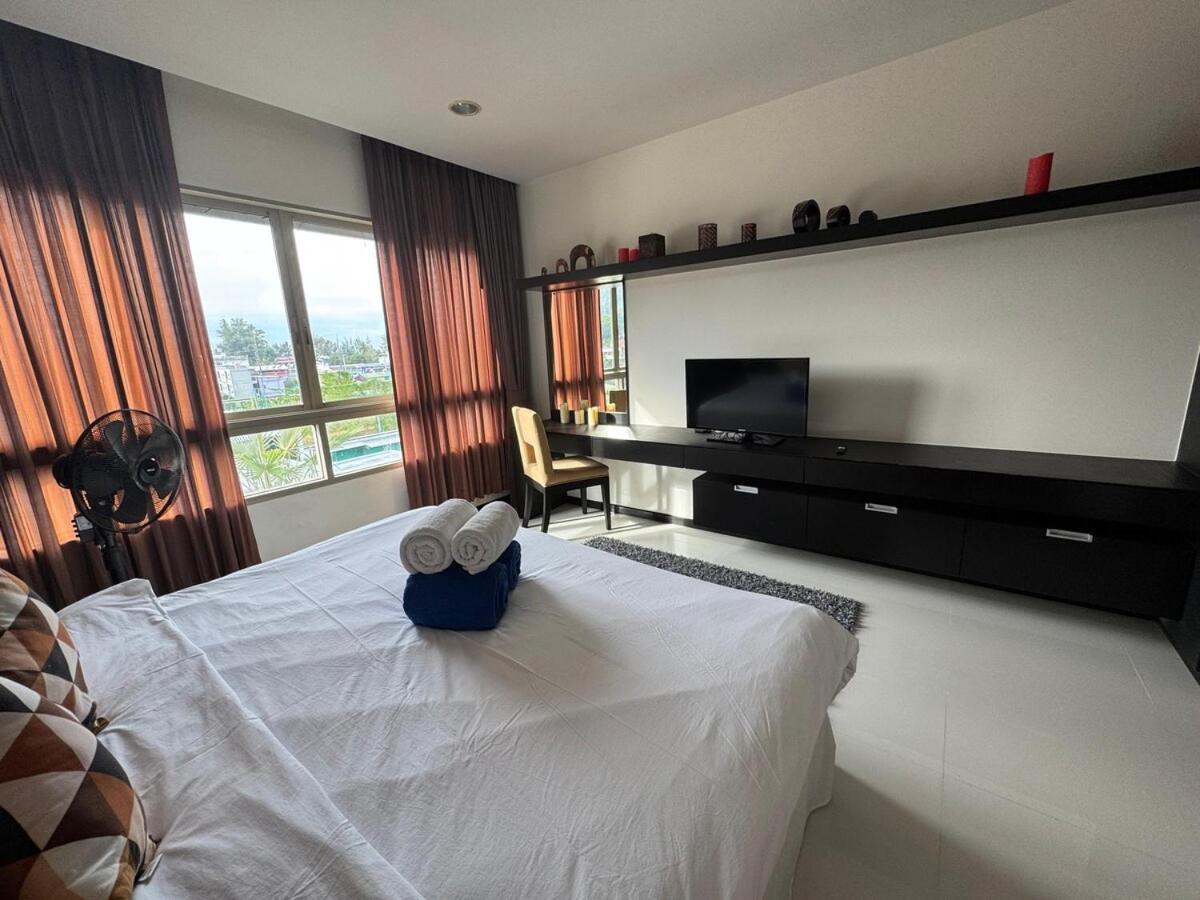 Modern 2-Bedroom Condo In Kamala Near The Beach Praia de Kamala Exterior foto